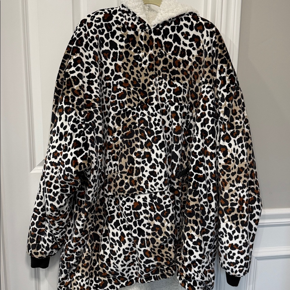 Leopard Print Women's Hoodie